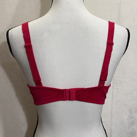 NWOT 3-Way Convertible Bra Red - Picture 6 of 12